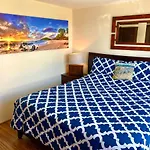 High-Floor Luxury Corner Unit