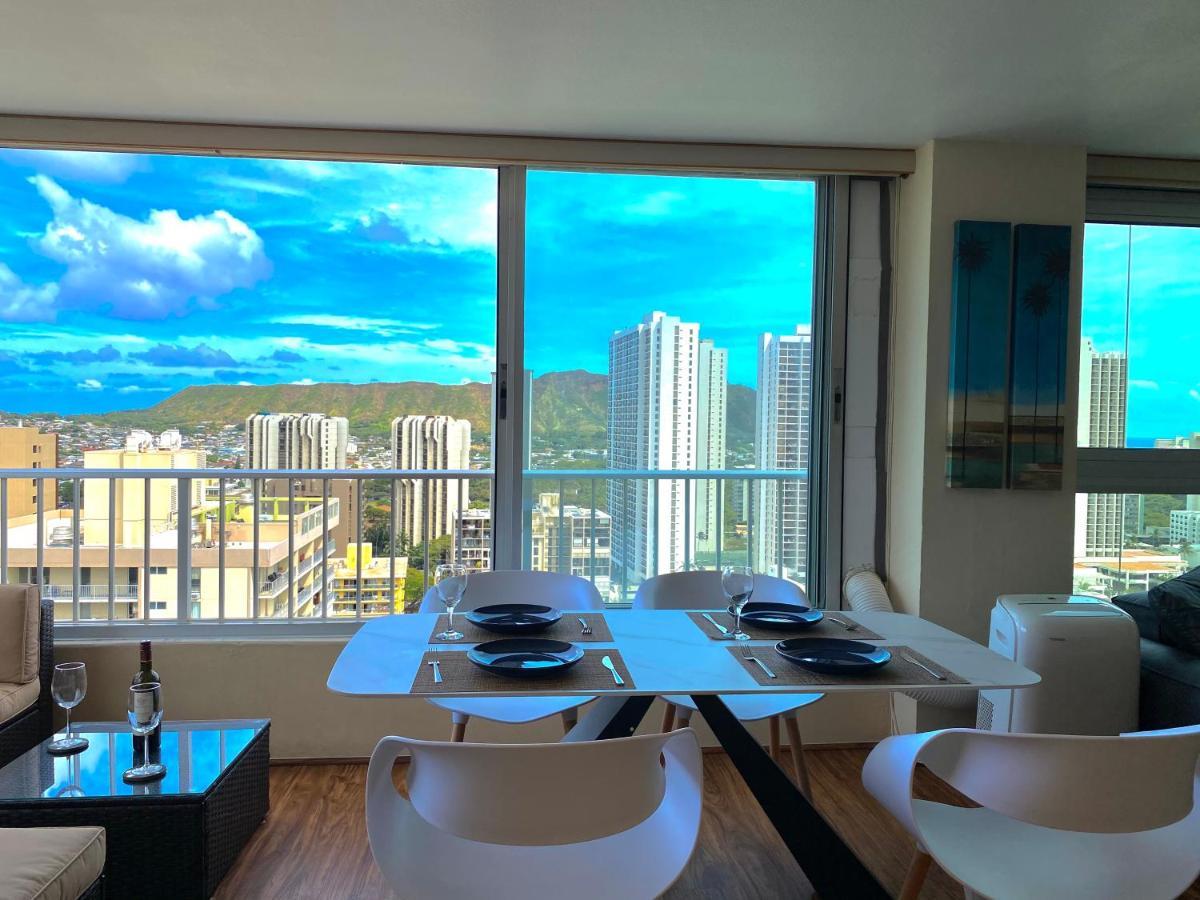 High-floor Luxury Corner Unit *