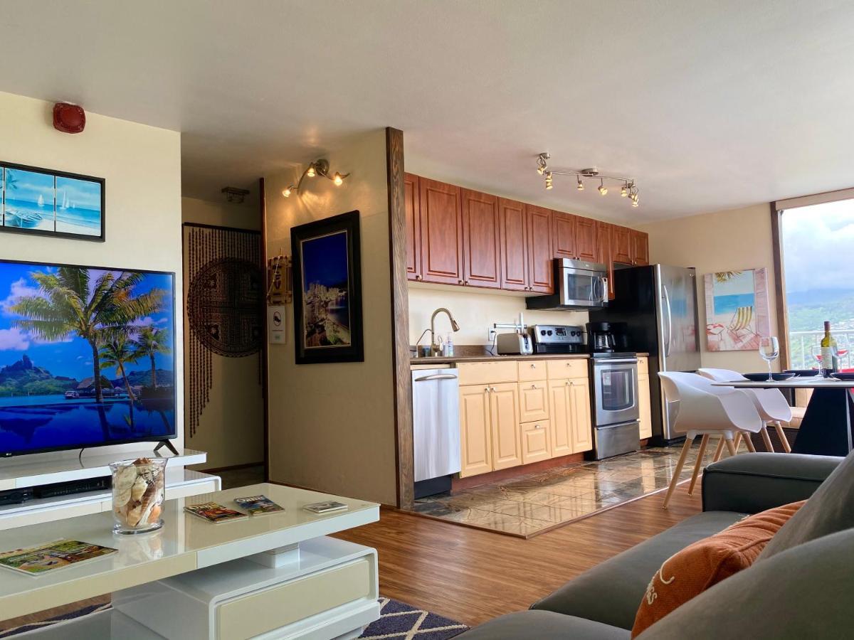 High-floor Luxury Corner Unit Honolulu