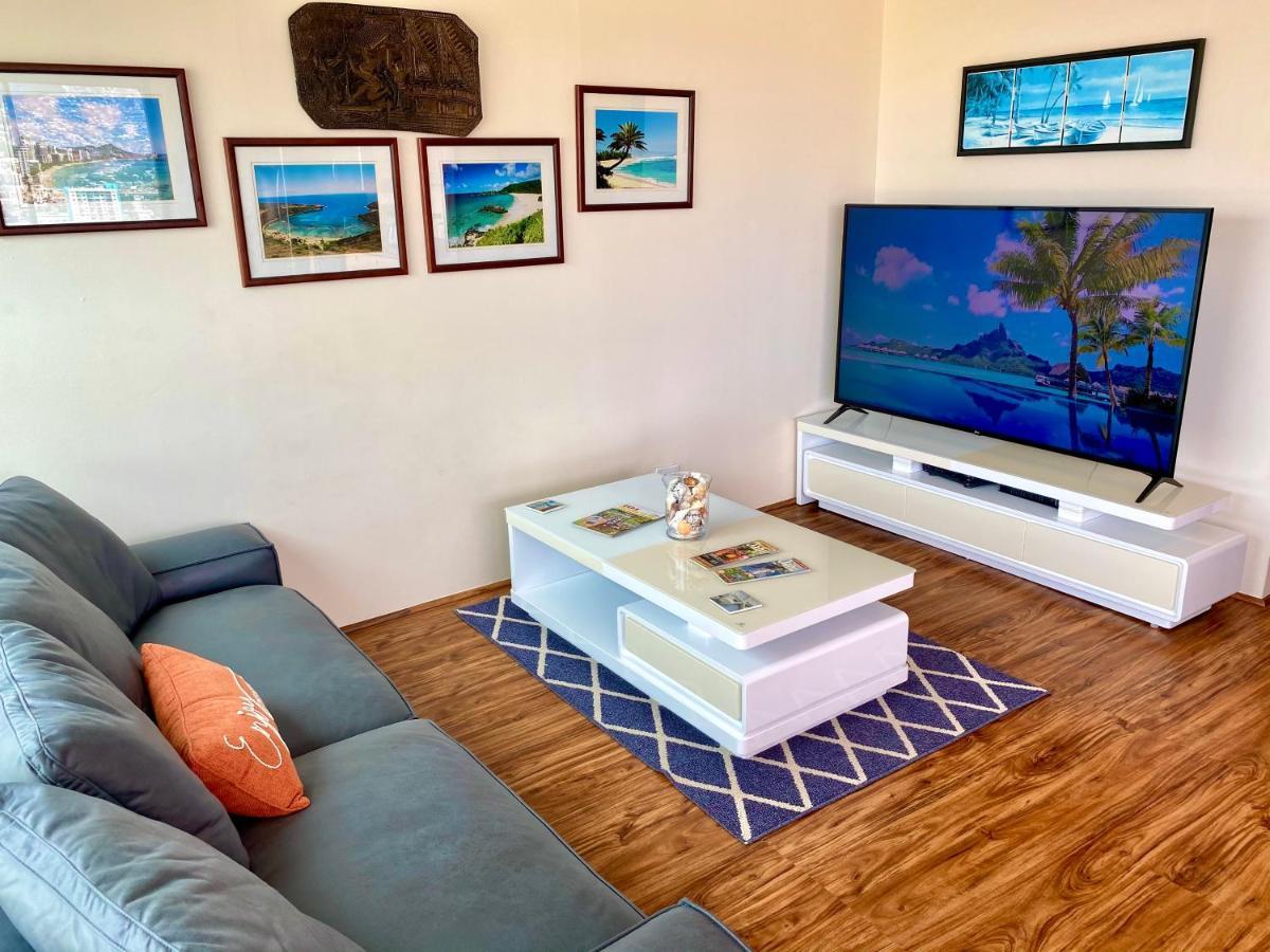 High-floor Luxury Corner Unit Apartment