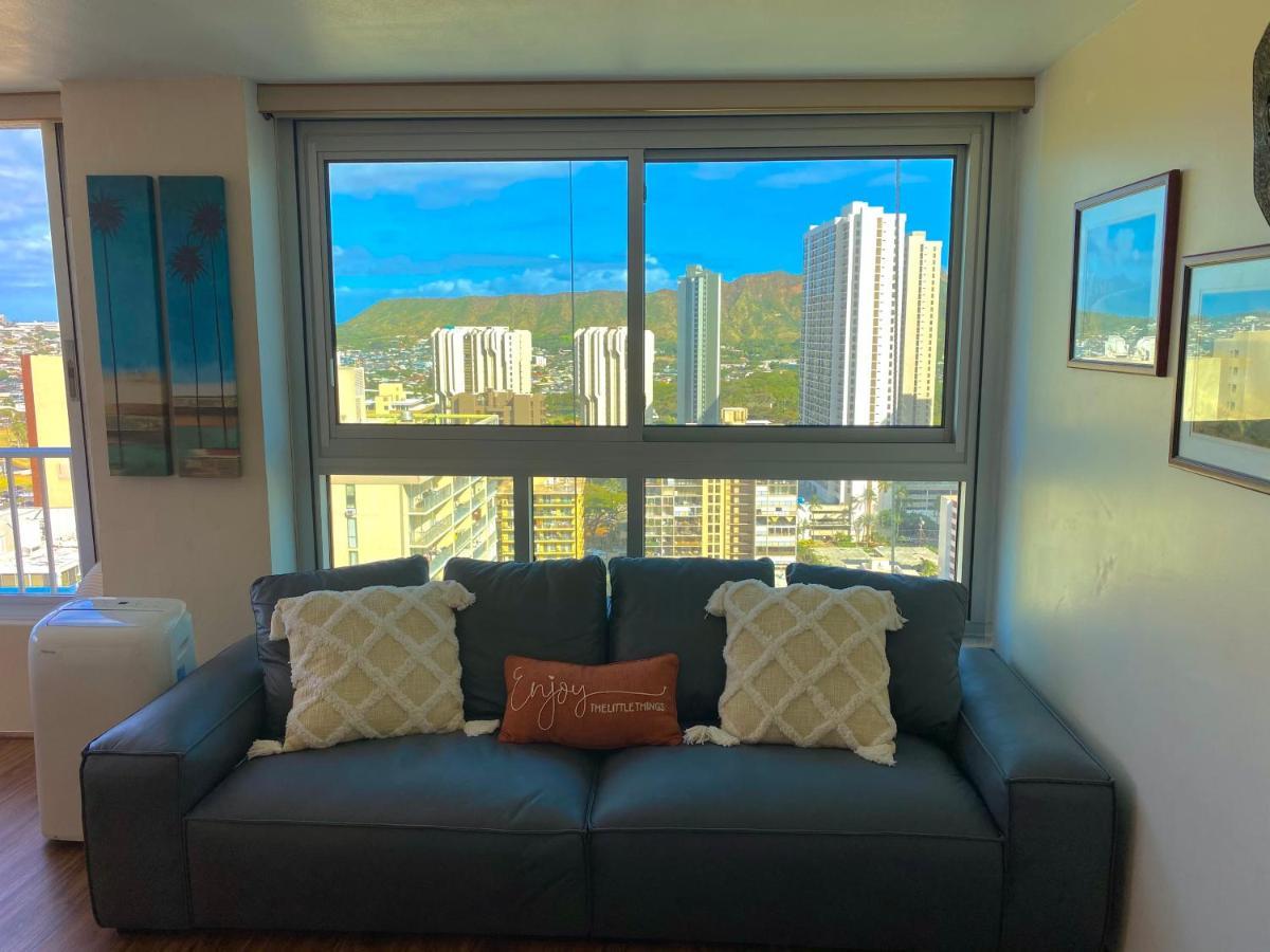 High-floor Luxury Corner Unit Apartment Honolulu