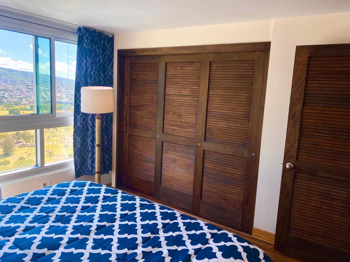 High-floor Luxury Corner Unit Apartment *