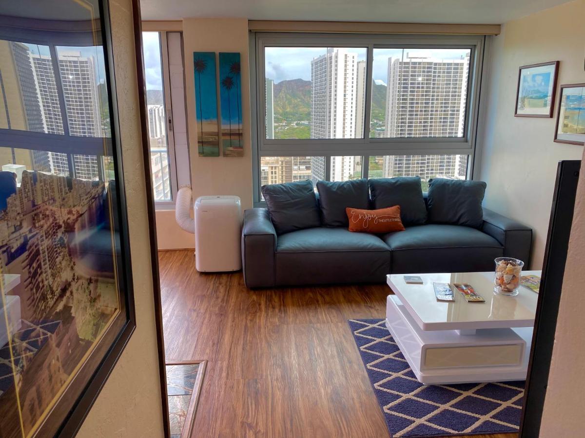 High-floor Luxury Corner Unit Honolulu