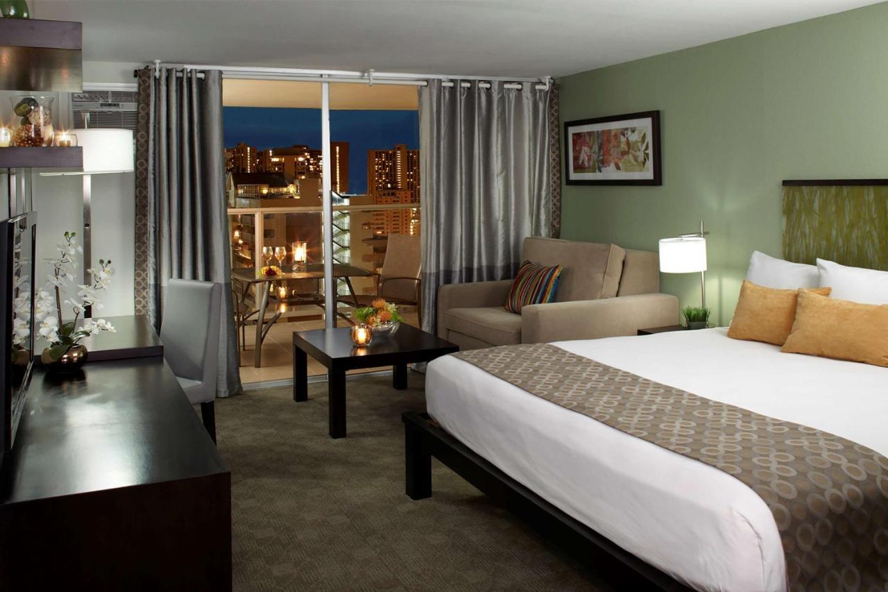 Aparthotel Island Colony 3*