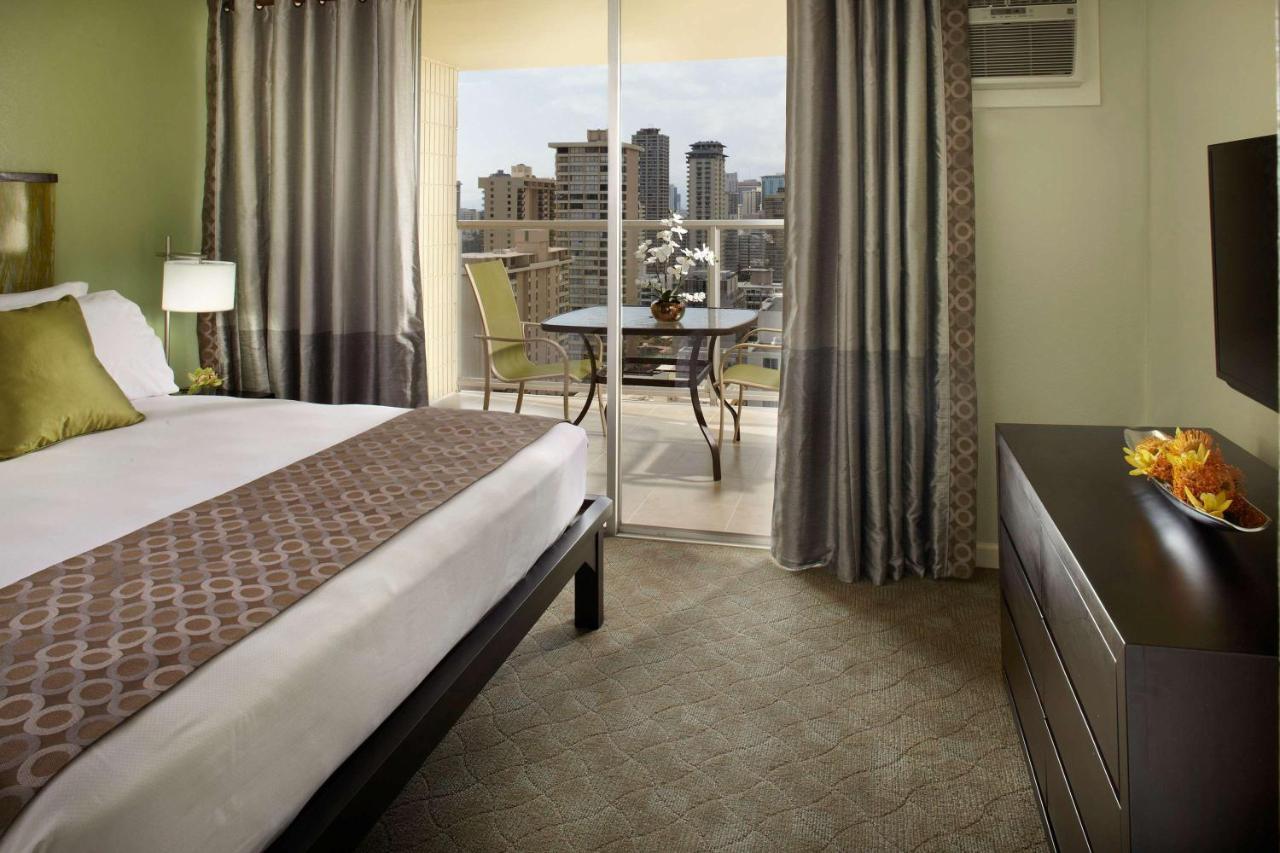 Aparthotel Island Colony 3*