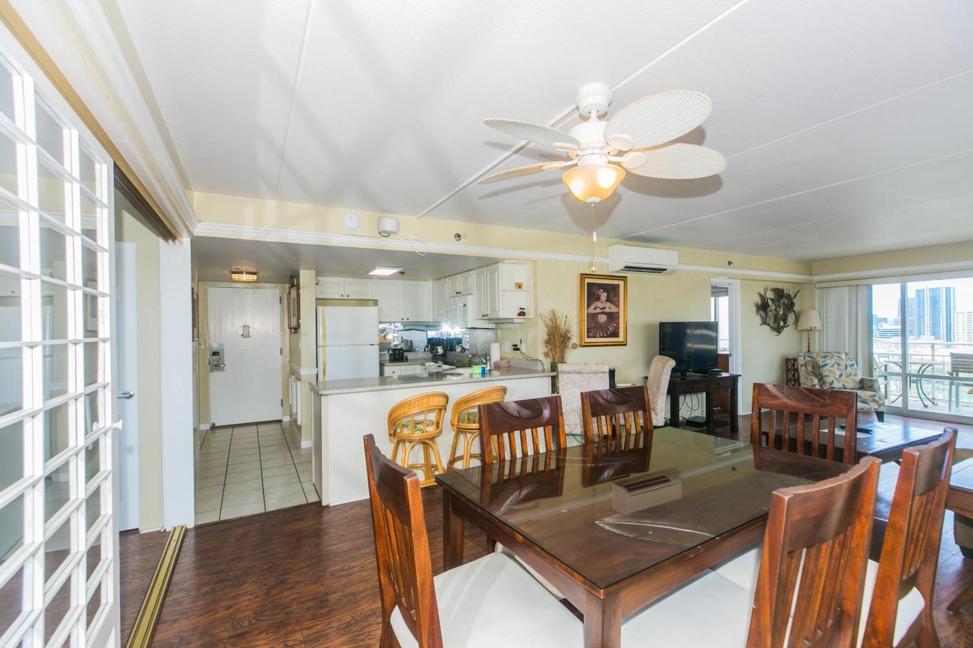 Ilikai Tower 2109 View 2br