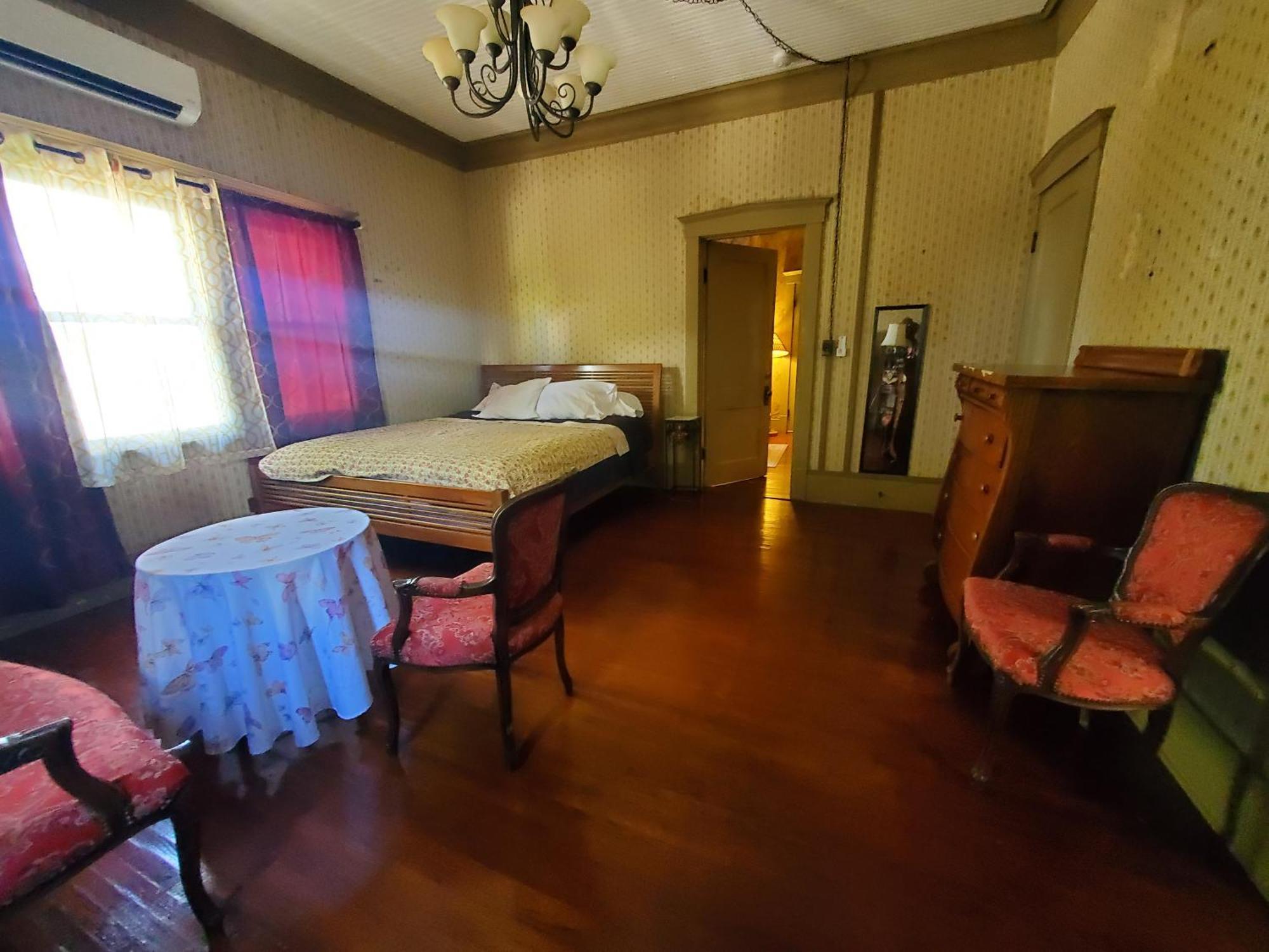 Manoa Valley Bed & Breakfast