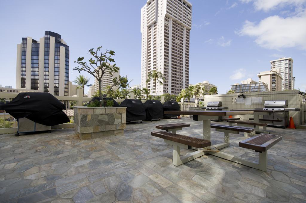 Aparthotel Island Colony 3*