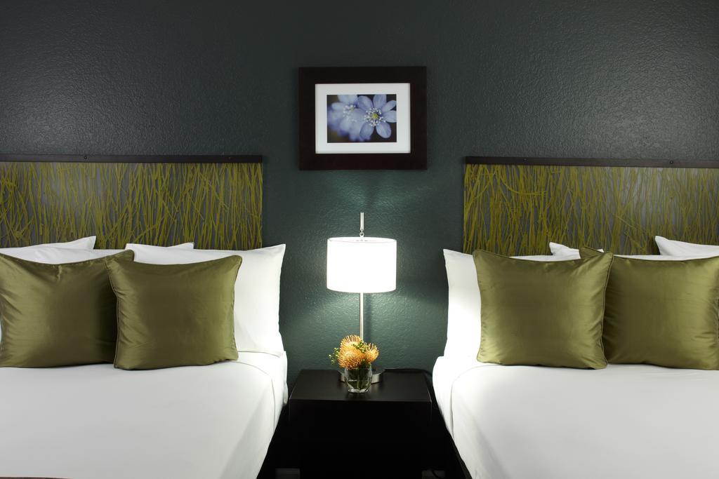 Aparthotel Island Colony 3*
