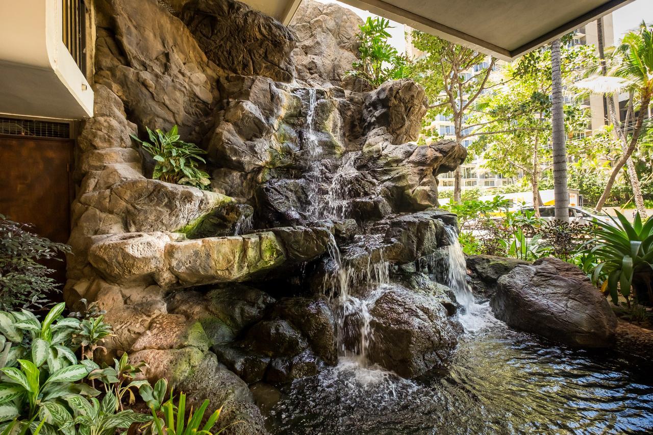 Hotel Sweetwater At Waikiki