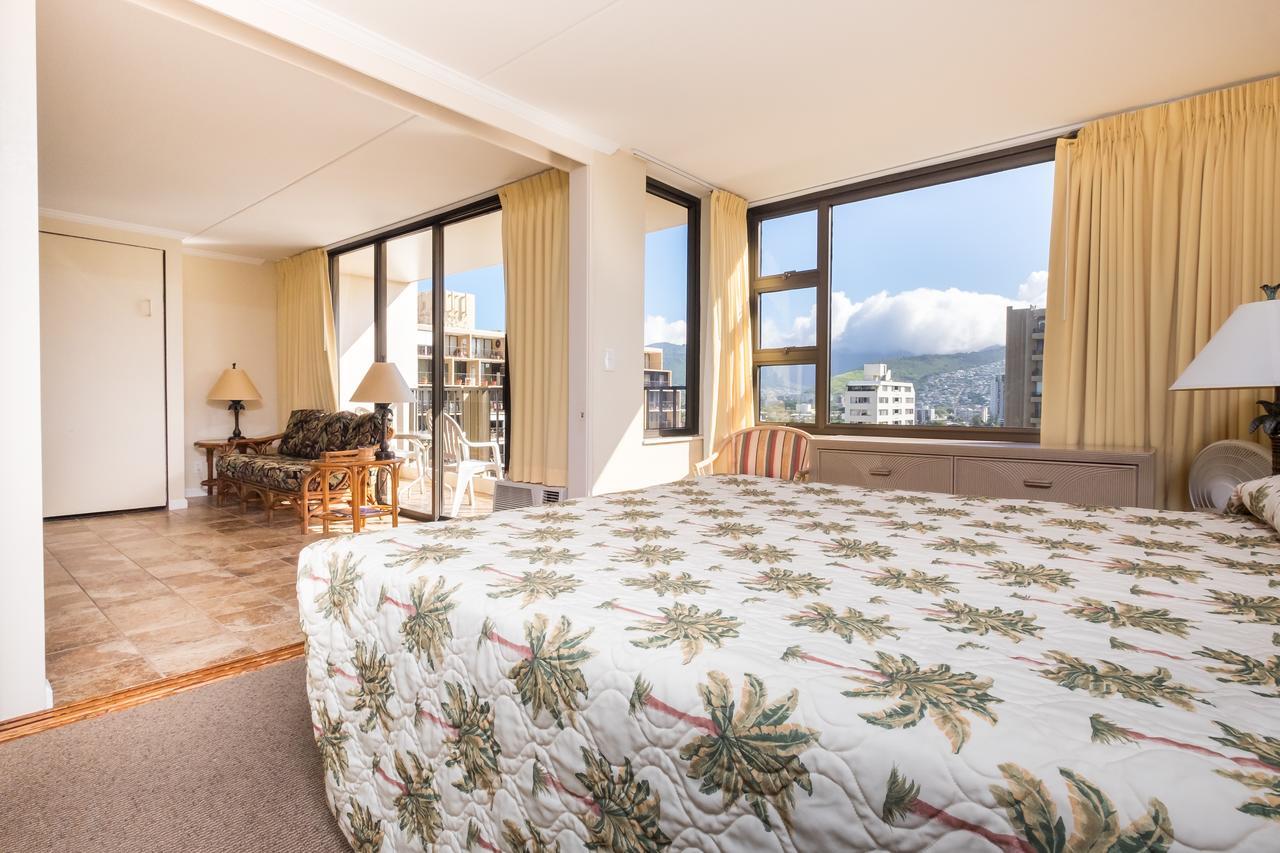 Hotel Sweetwater At Waikiki