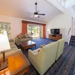 Makai Club Resort