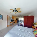 Kona Shores