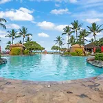 Extra Large 1Br Luxury Resort Condo With Massive Outdoor Space & Balcony