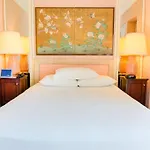 Aston Waikiki Beachside Hotel