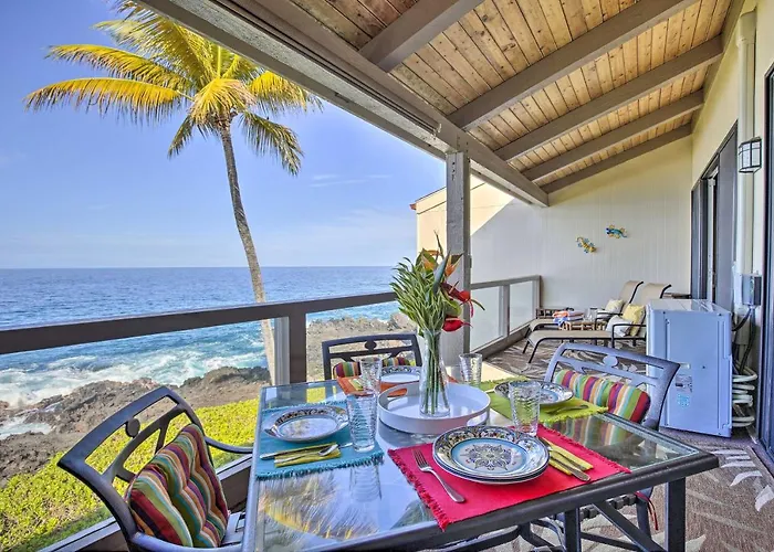 Airy Oceanfront Kailua-Kona Gem With Community Pool