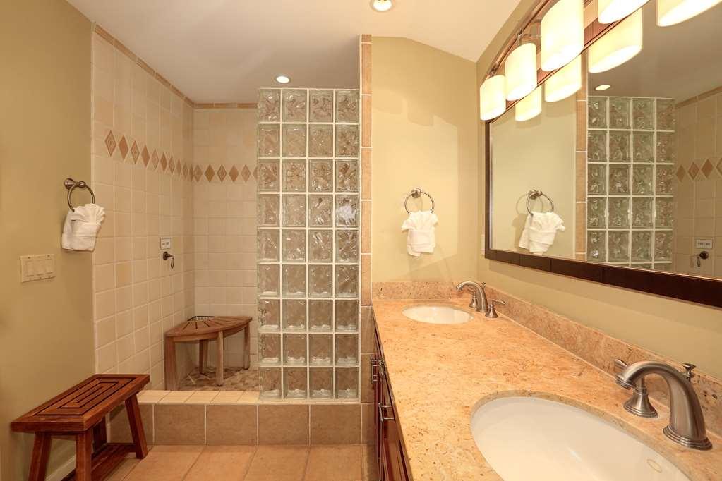 Wailea Elua Village Hotel