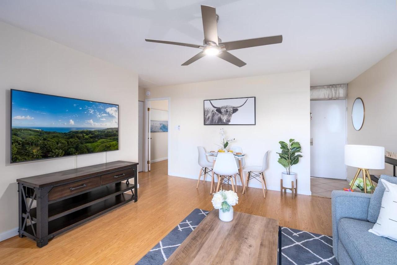 Floor Ocean Views *