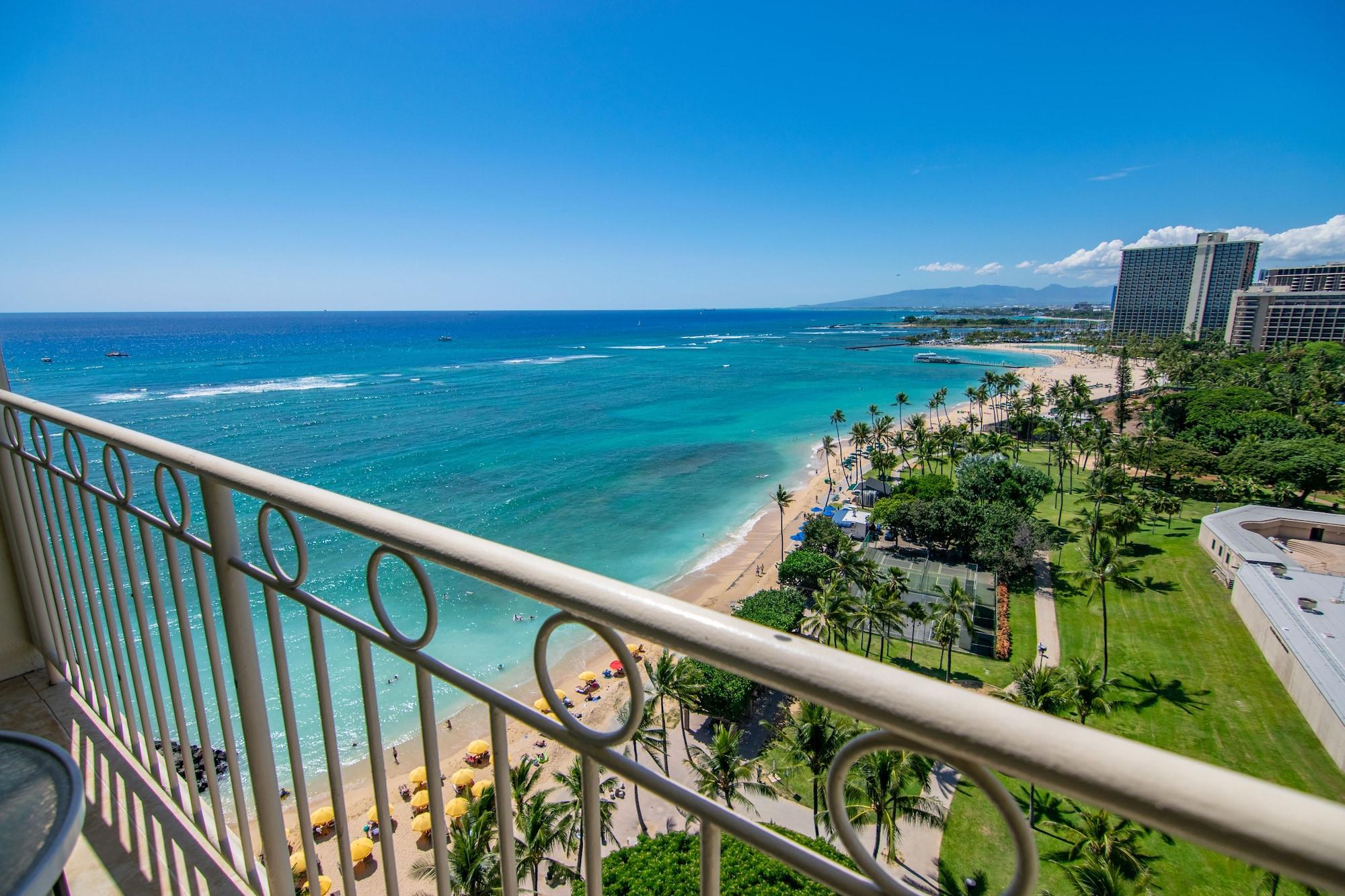 Apartment Waikiki Shore By Outrigger