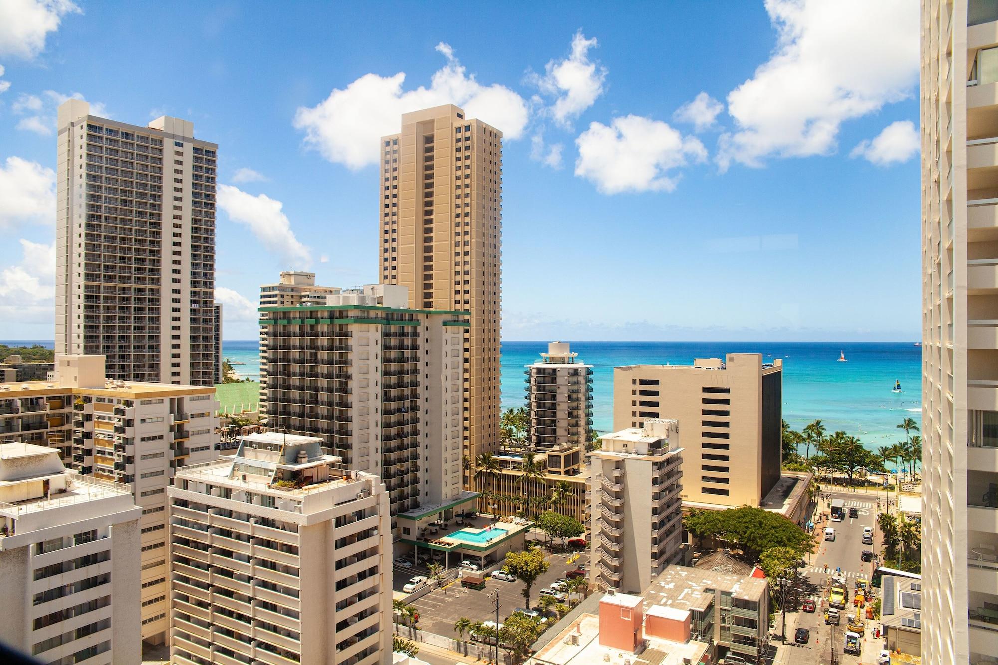 Vive Waikiki Hotel