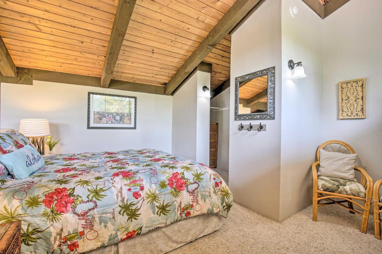 Airy Oceanfront Gem With Community Pool Apartment Kailua-Kona