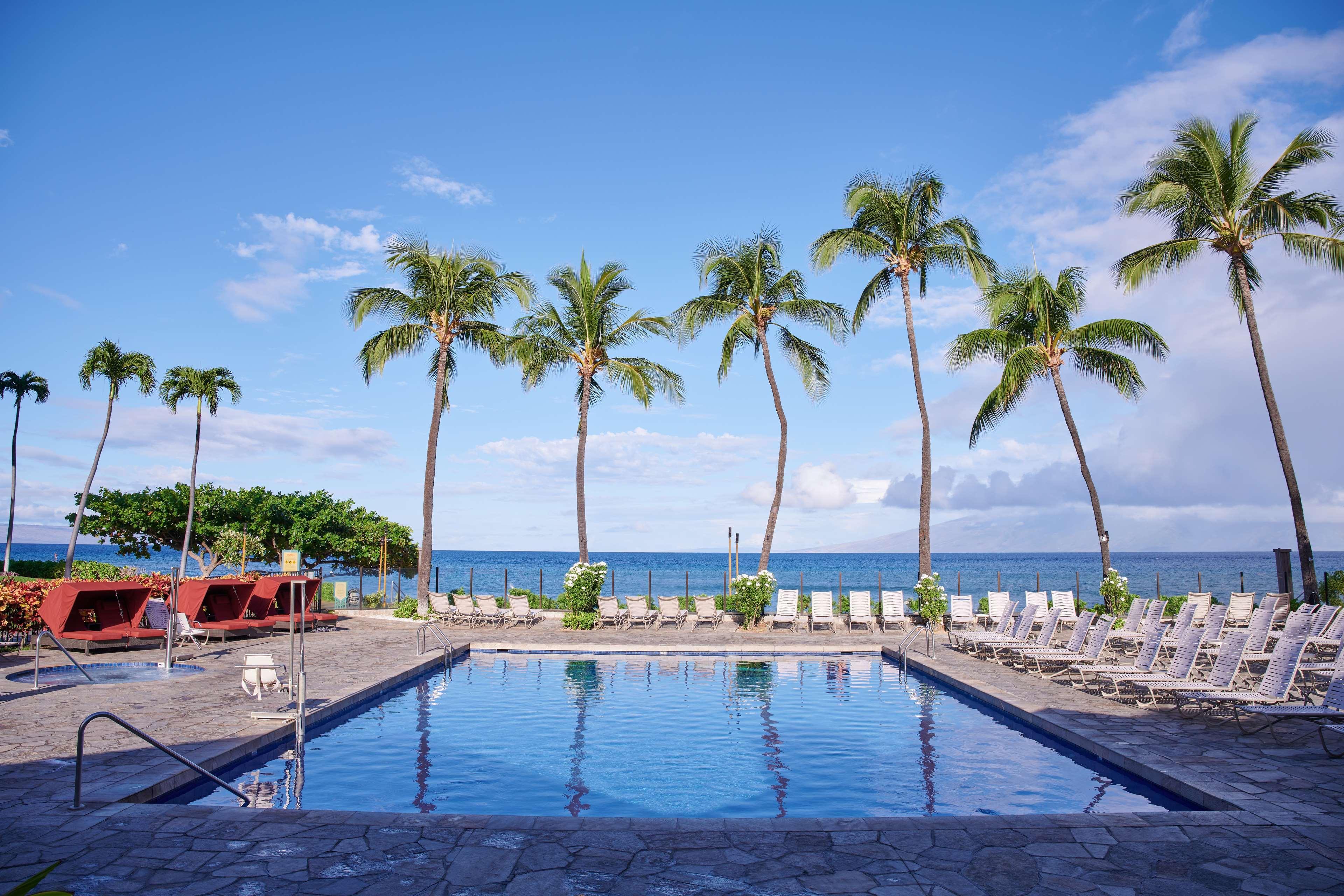 Aston Kaanapali Shores Aparthotel 4*