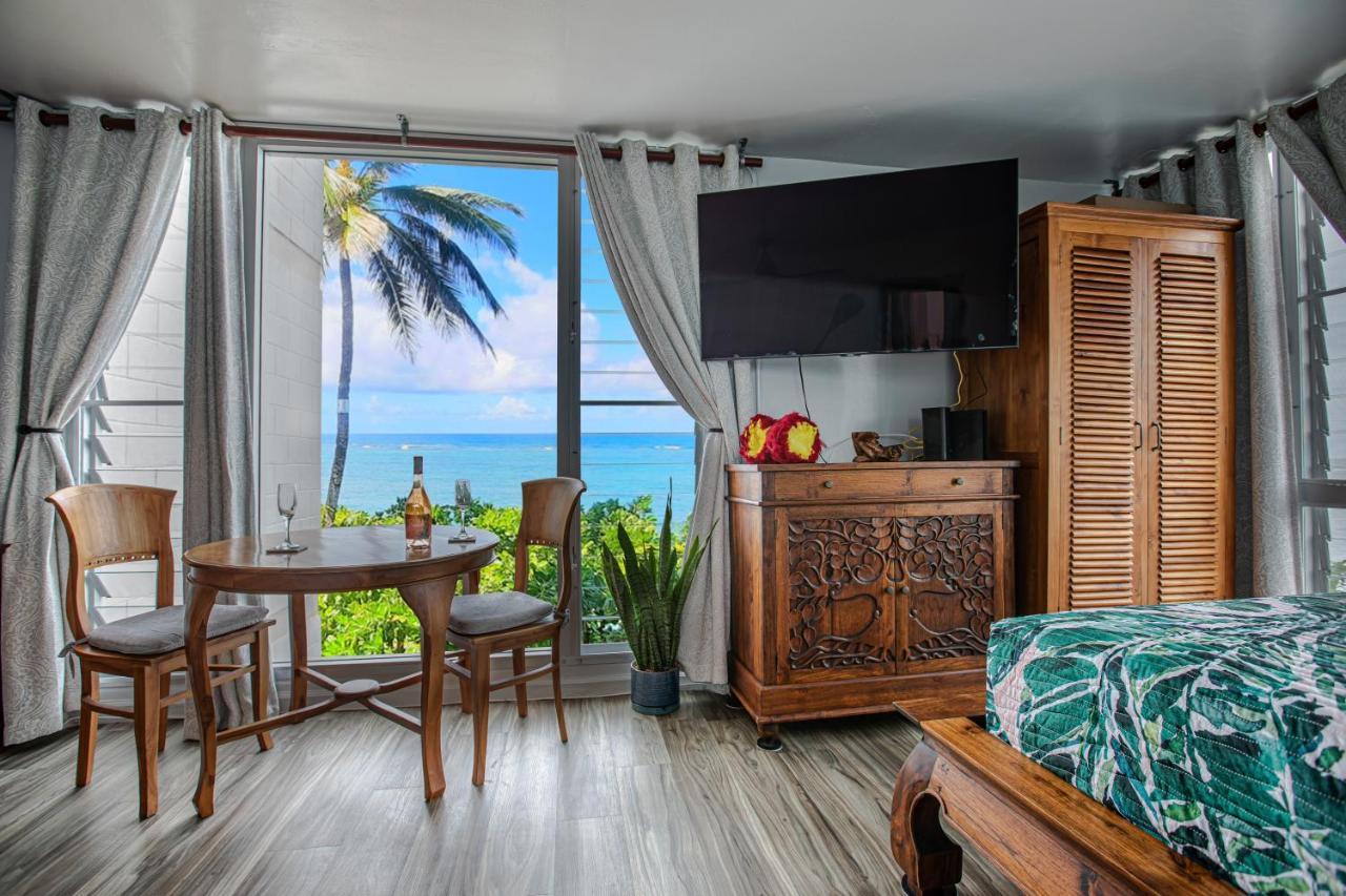 Breezy Beachfront Bali-style Haven 180 Degree Oceanview