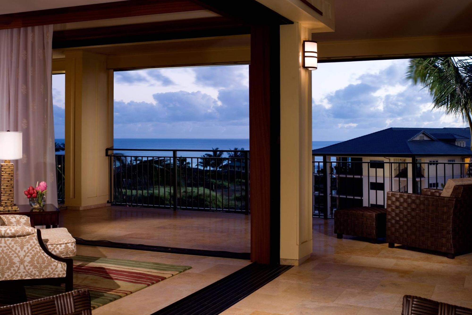 Landing At Po'ipu, Autograph Collection