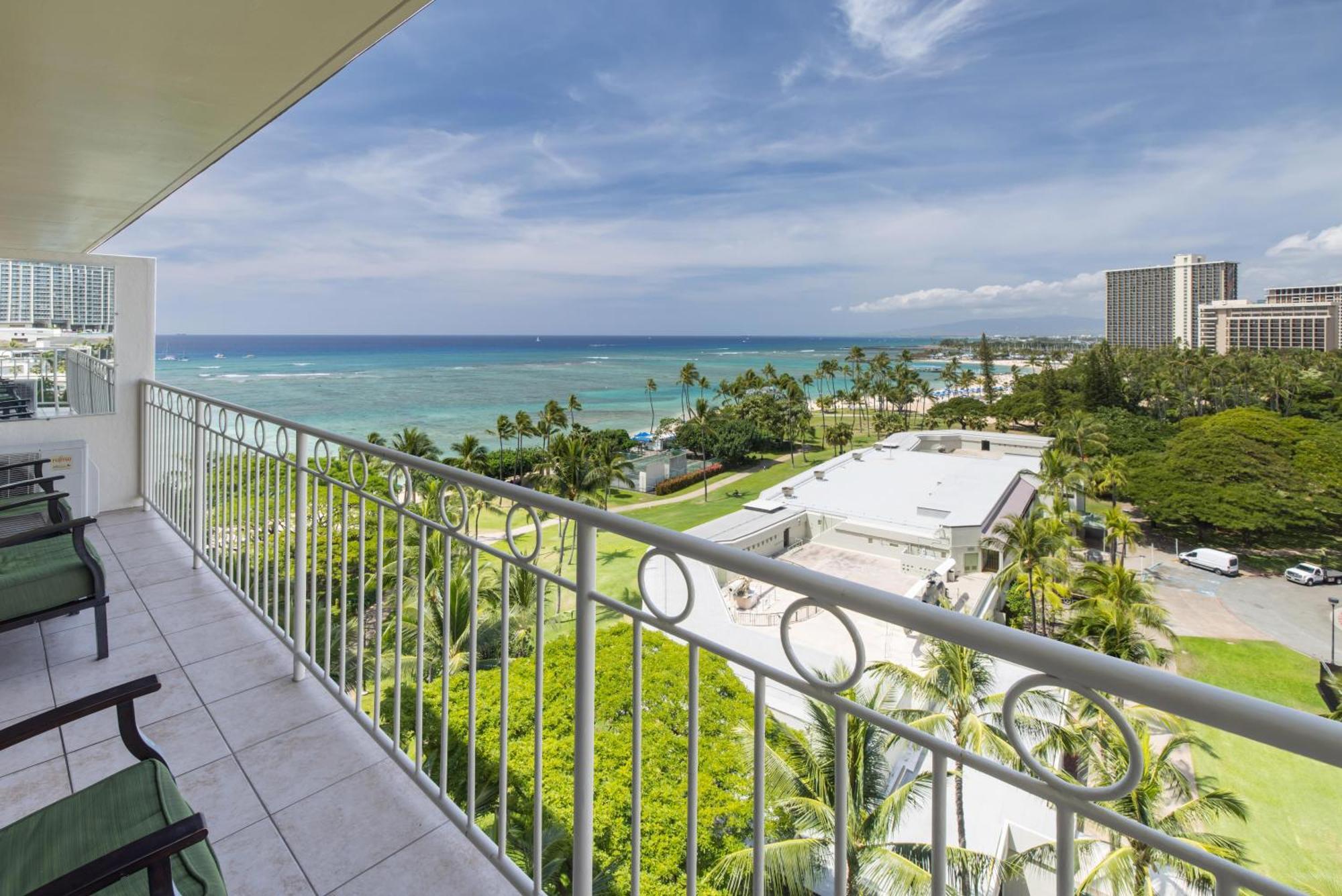 Apartment Waikiki Shore By Outrigger