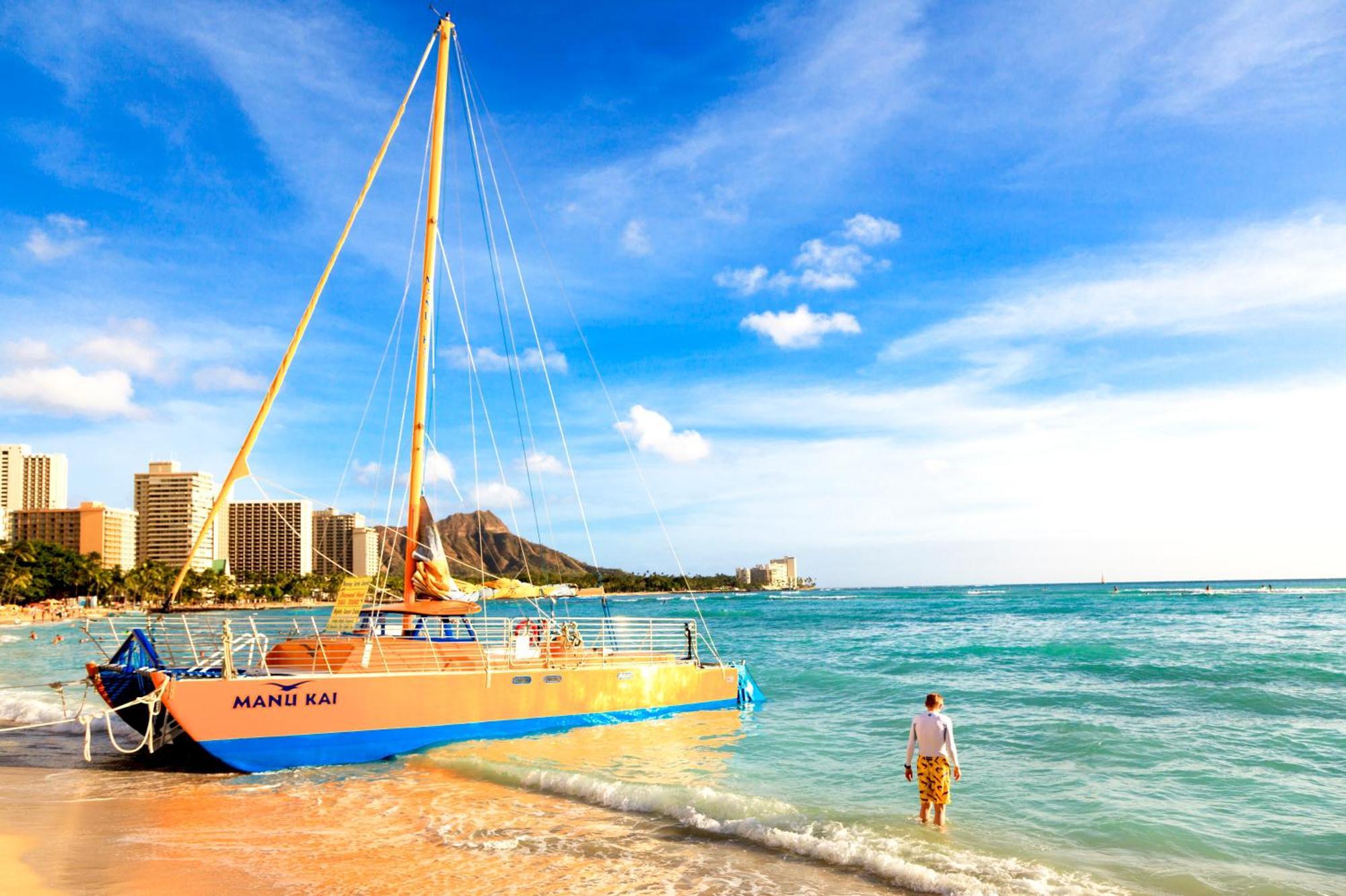 Beautiful In The Heart Of Vibrant Waikiki *