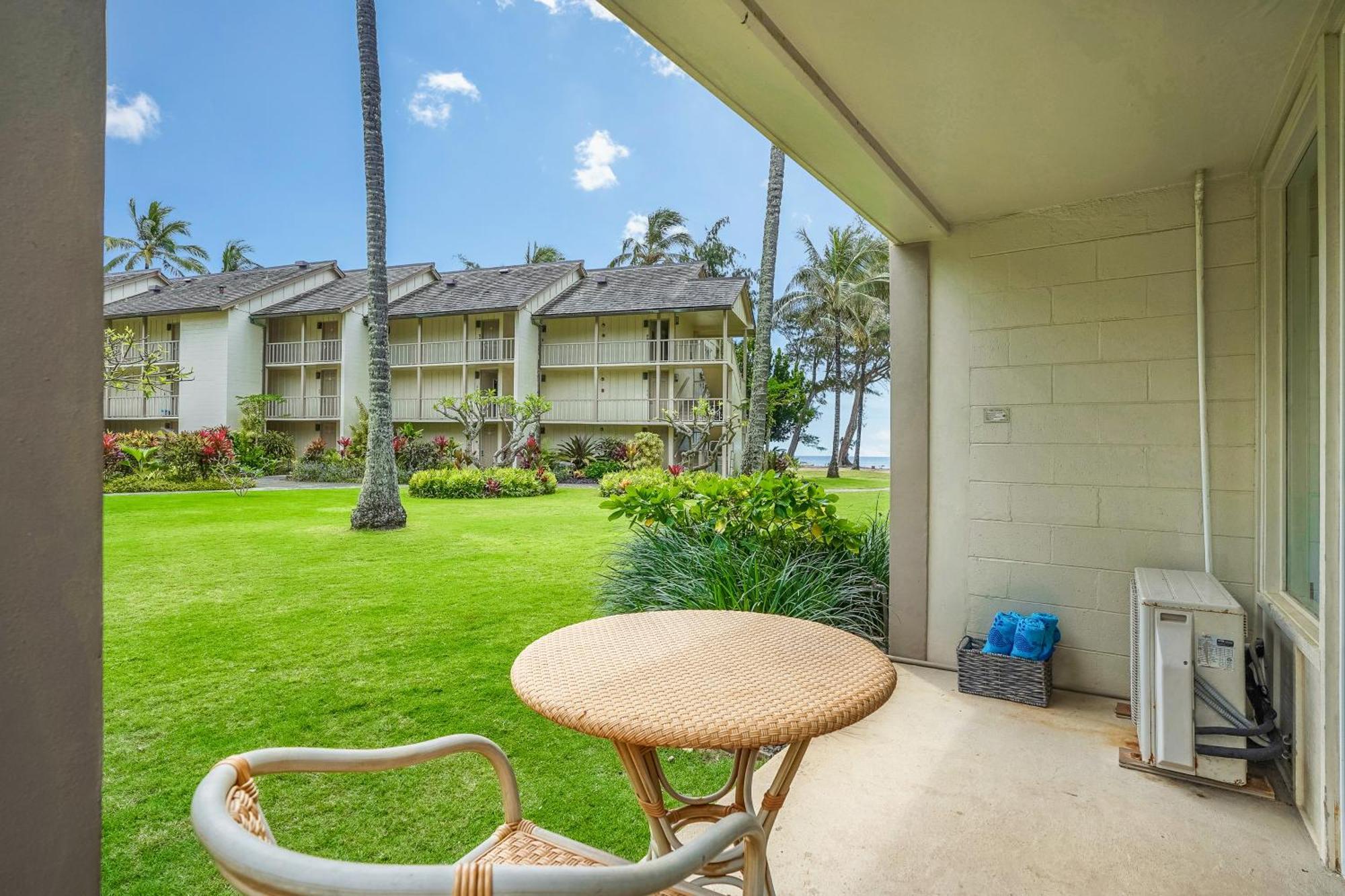 Apartment Islander On The *