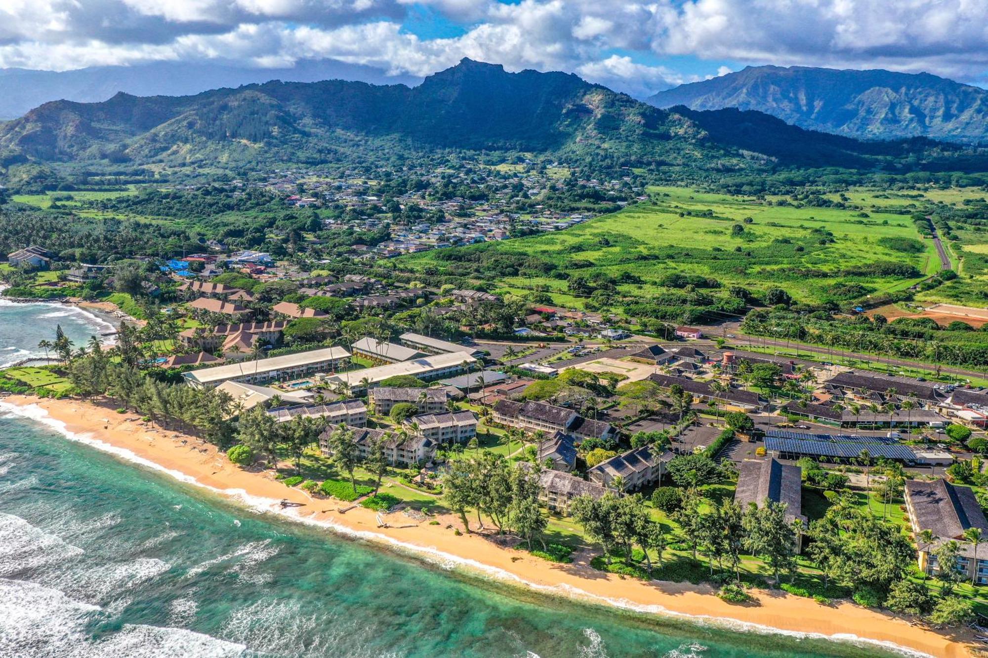 Islander On The * Kapa'a