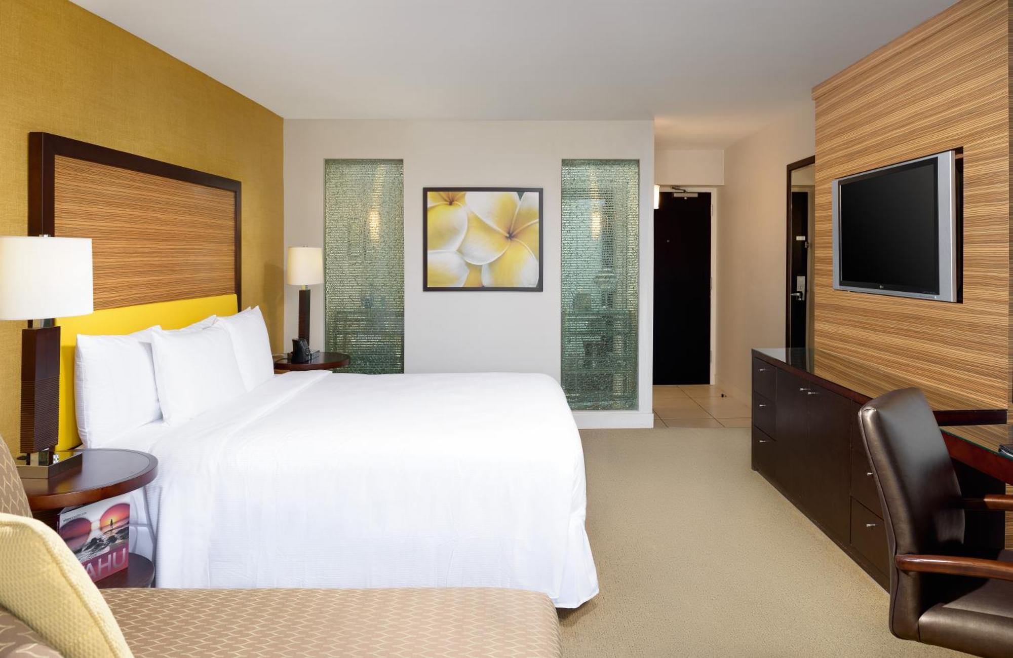 Resort Hilton Waikiki Beach & Spa 4*