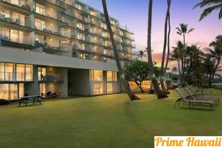 Pats At Punalu'u - Beachfront 7 Holiday home