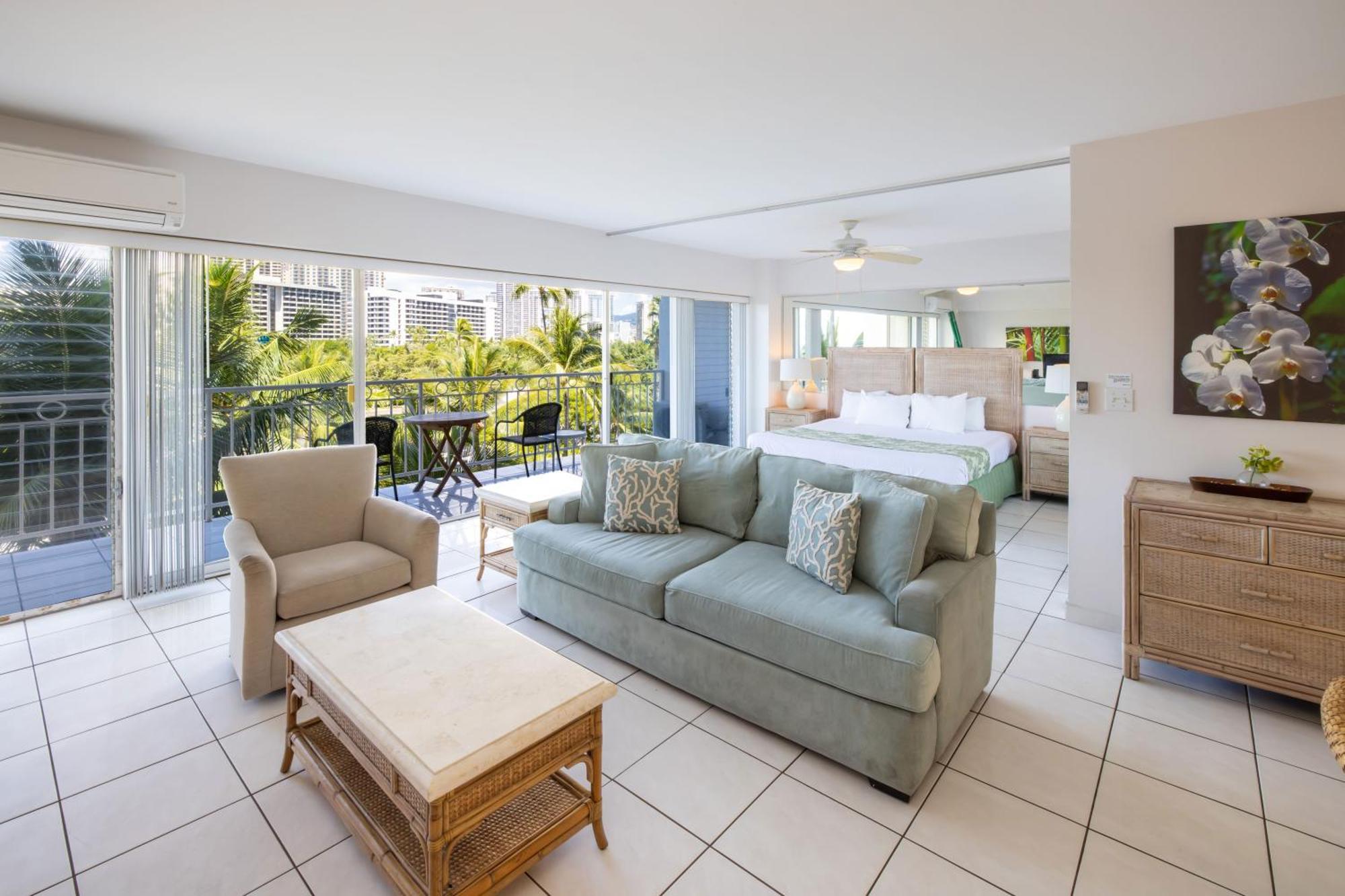 Apartment Waikiki Shore By Outrigger
