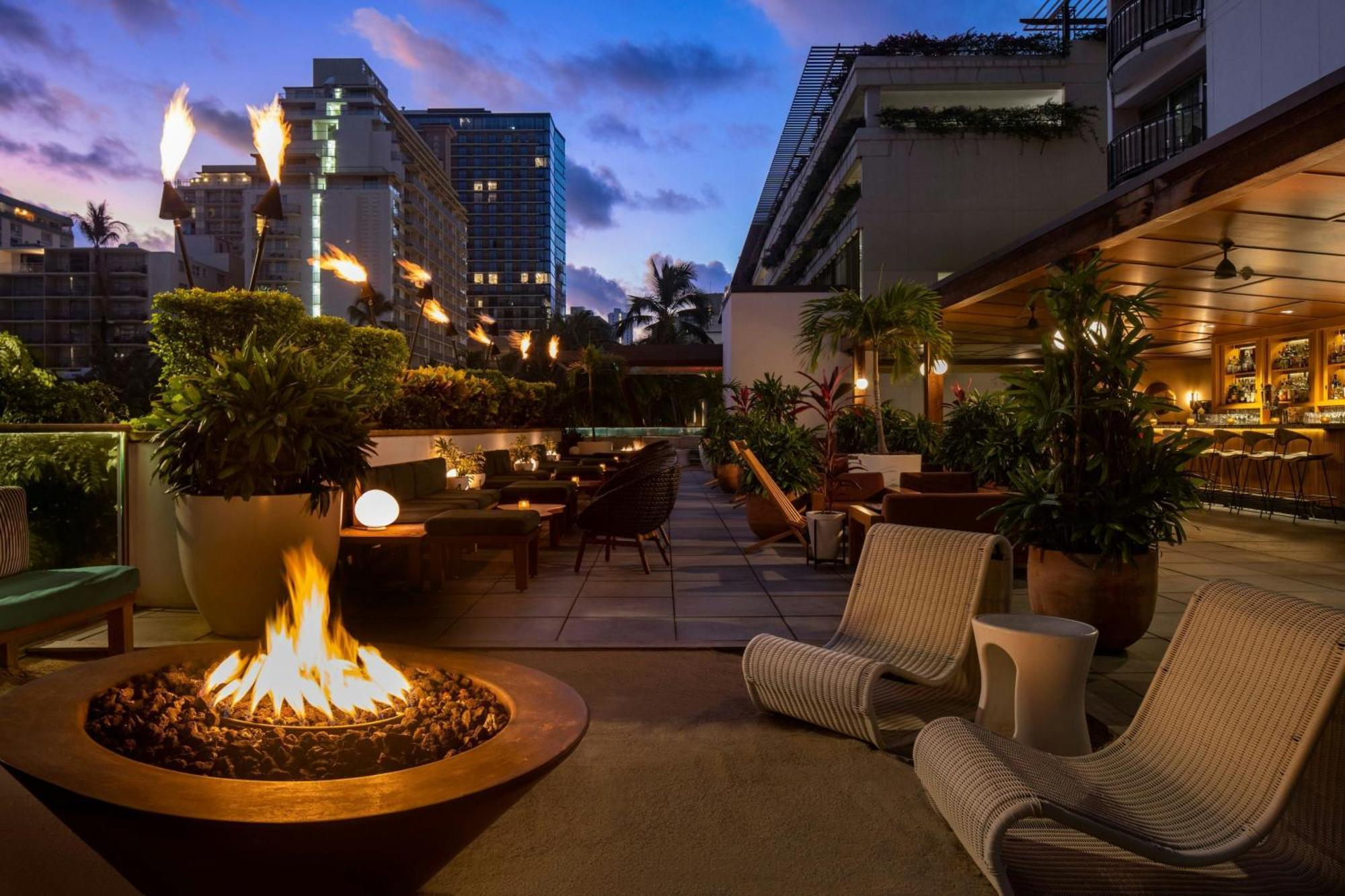 Hotel The Laylow, Autograph Collection 4*