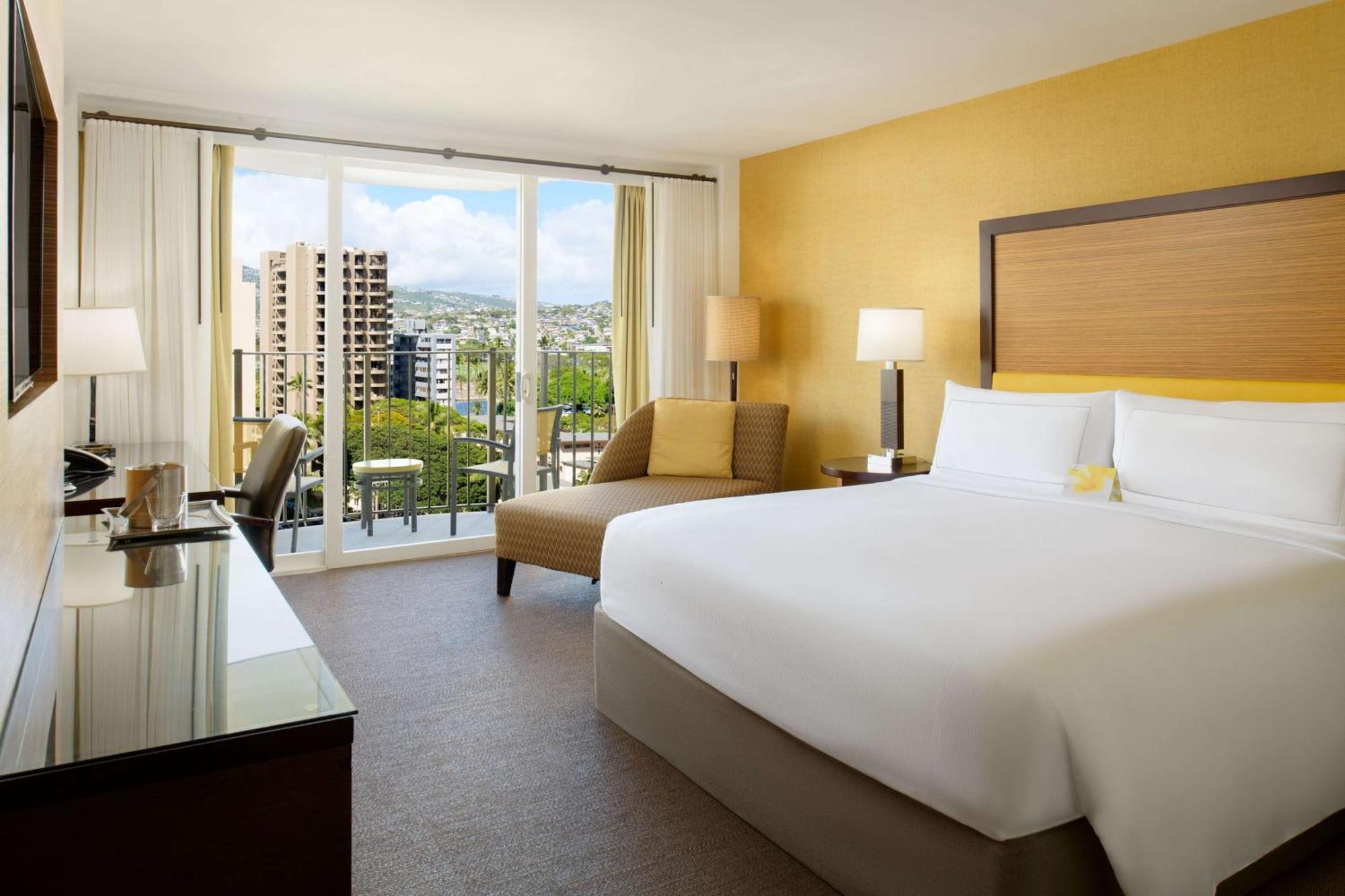 Resort Hilton Waikiki Beach & Spa 4*