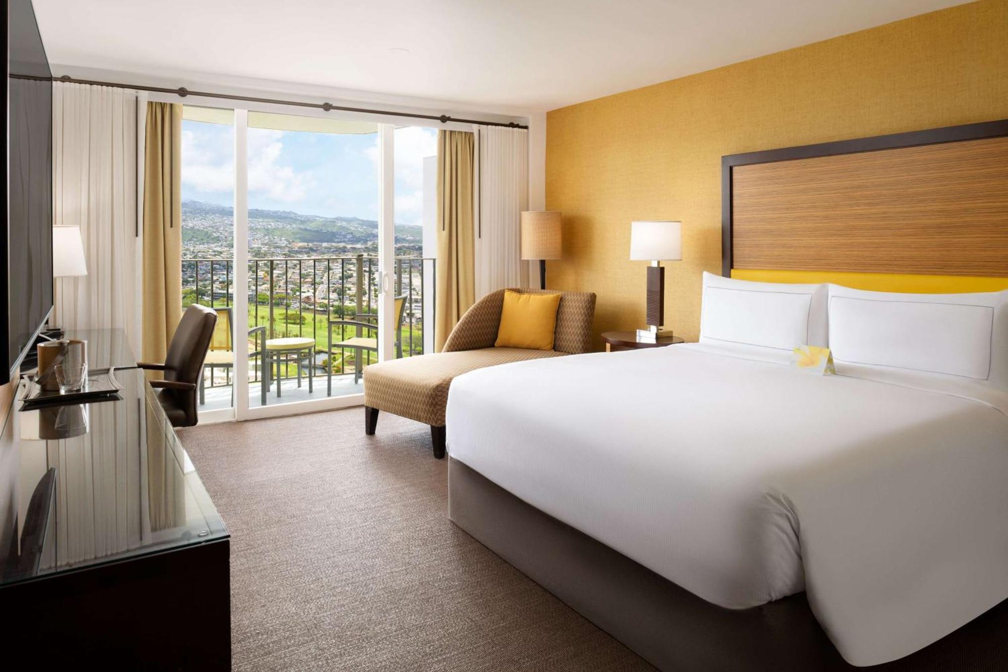 Hilton Waikiki Beach & Spa 4*