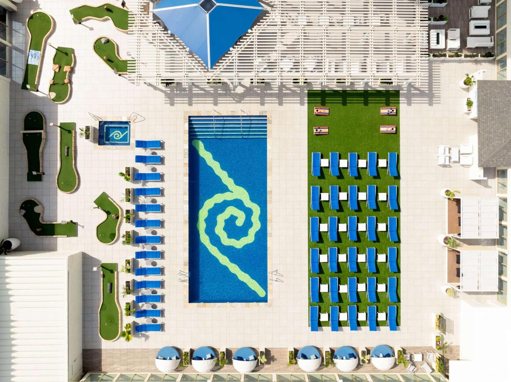 Hilton Waikiki Beach & Spa 4*