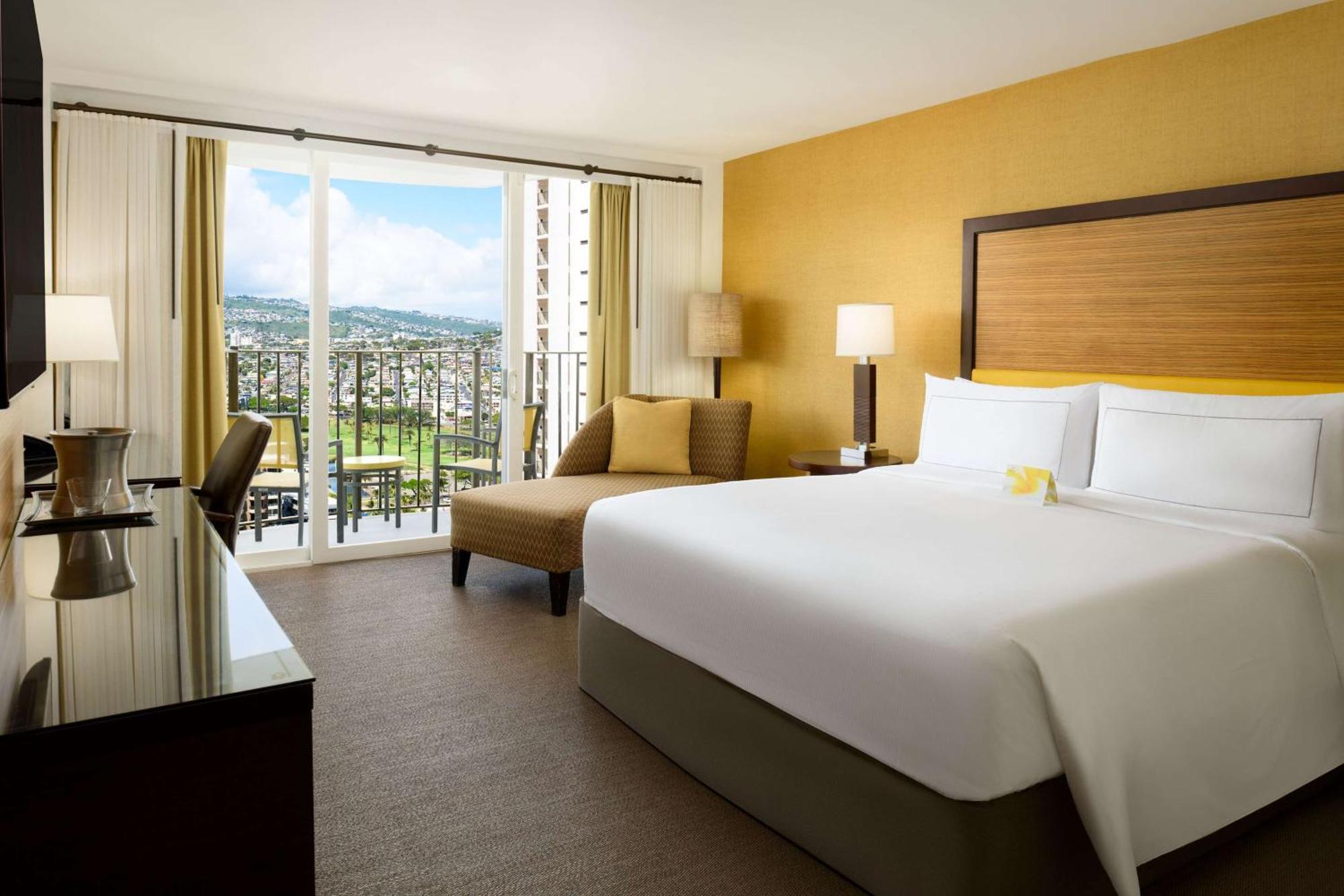 Hilton Waikiki Beach & Spa Resort 4*