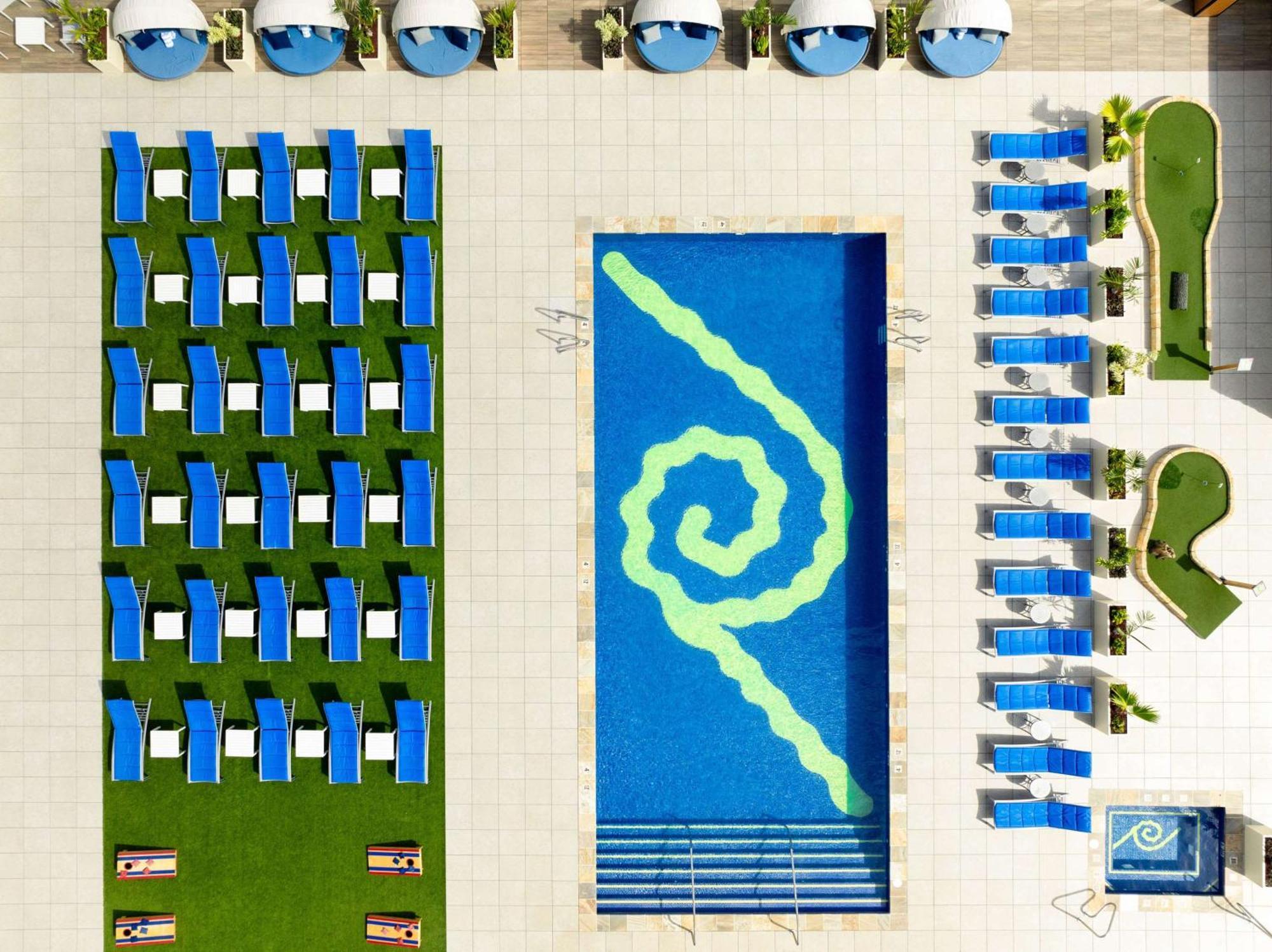 Resort Hilton Waikiki Beach & Spa 4*