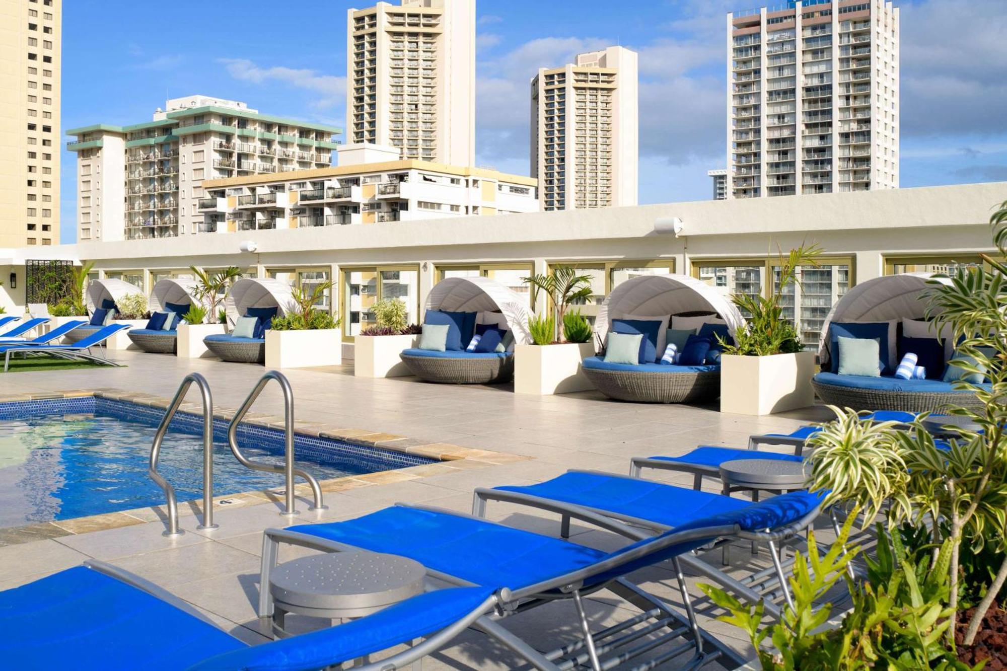 Resort Hilton Waikiki Beach & Spa 4*