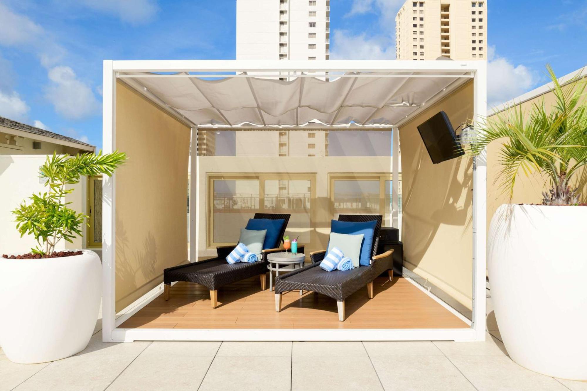 Hilton Waikiki Beach & Spa Resort
