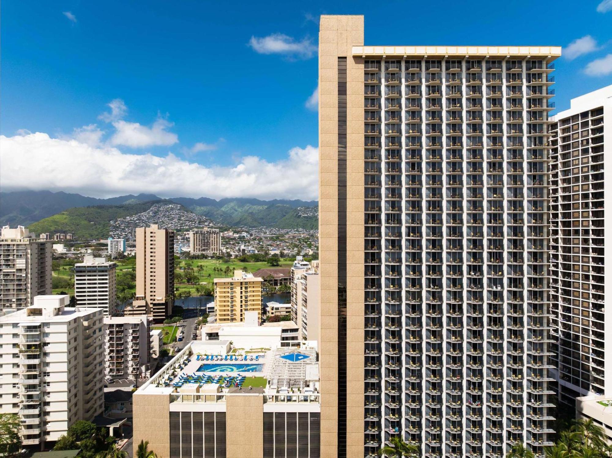Hilton Waikiki Beach & Spa 4* Honolulu