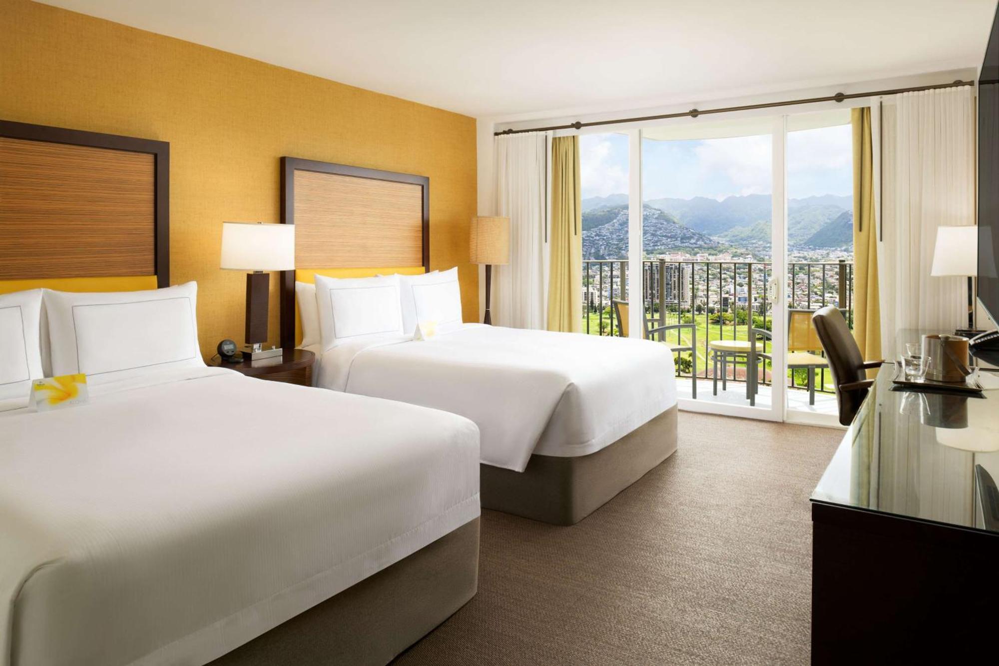 Resort Hilton Waikiki Beach & Spa 4*