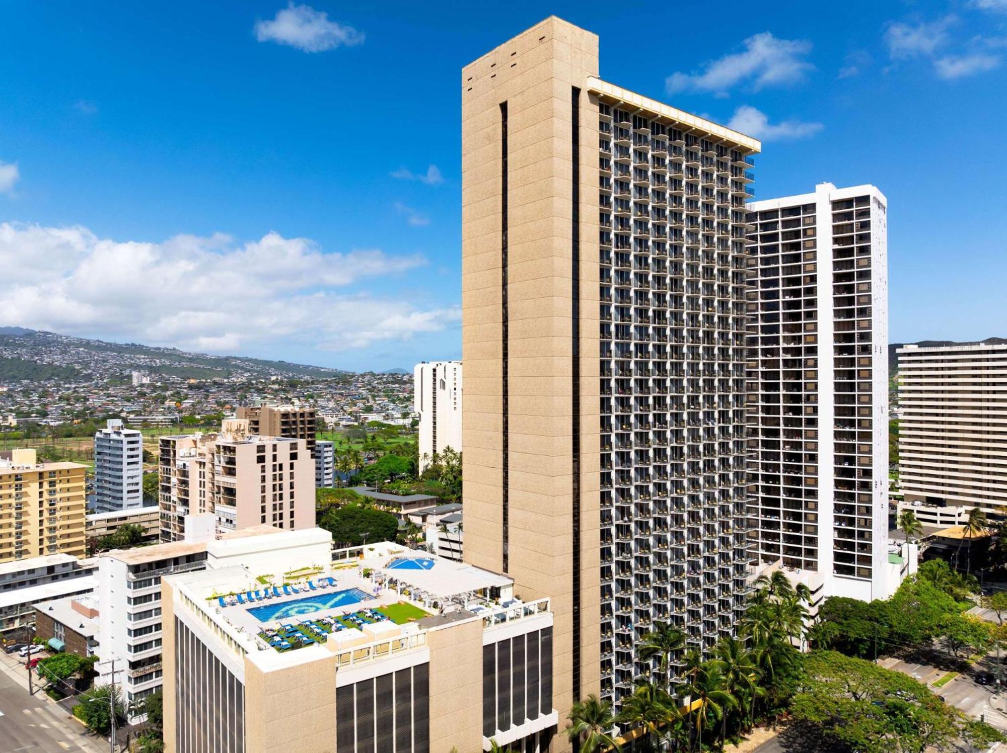 Hilton Waikiki Beach & Spa Resort