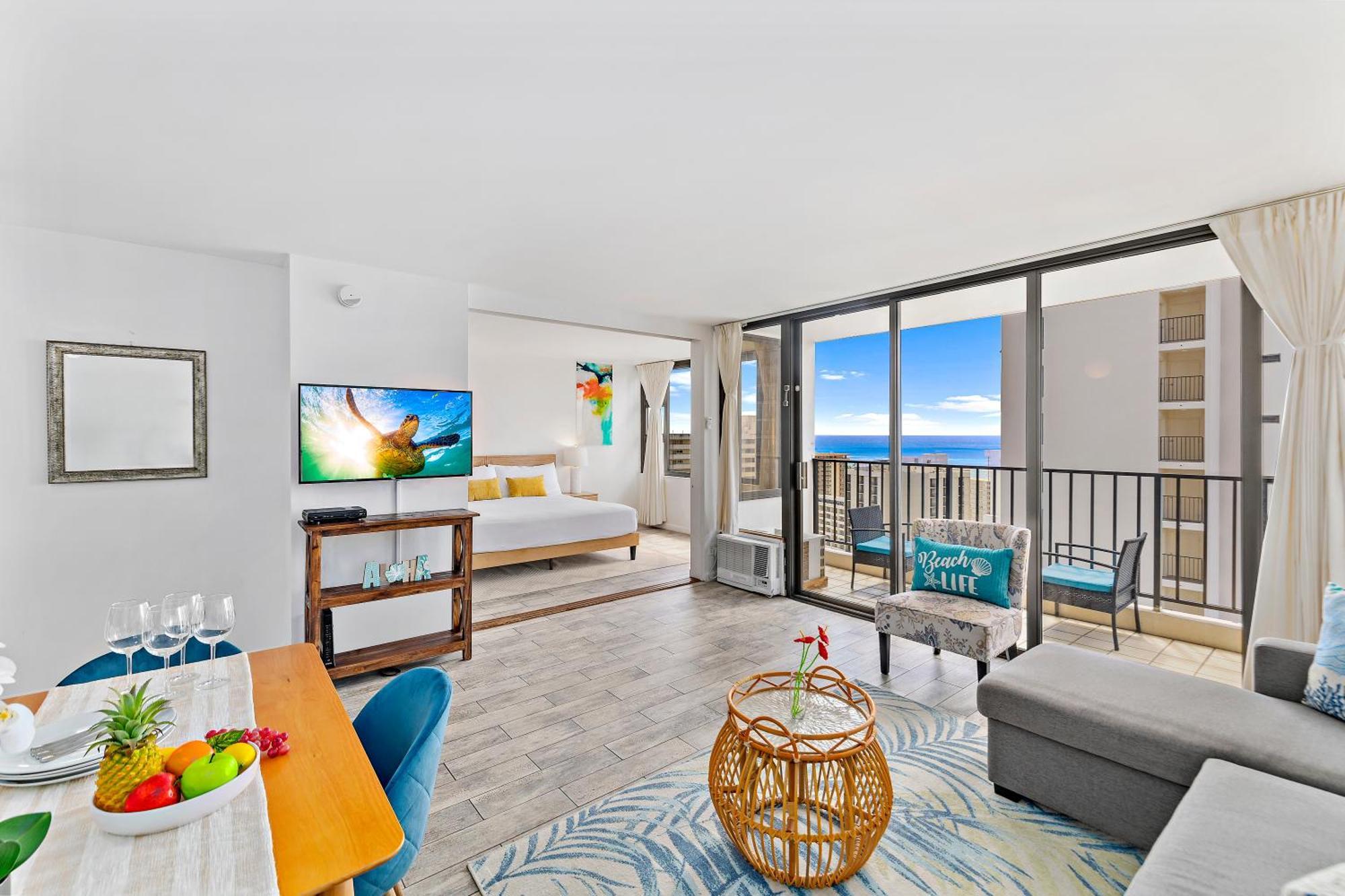 Apartment 1br With Great Ocean Views, 1 Block To Waikiki *
