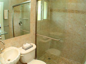 Lokelani Aparthotel 3*