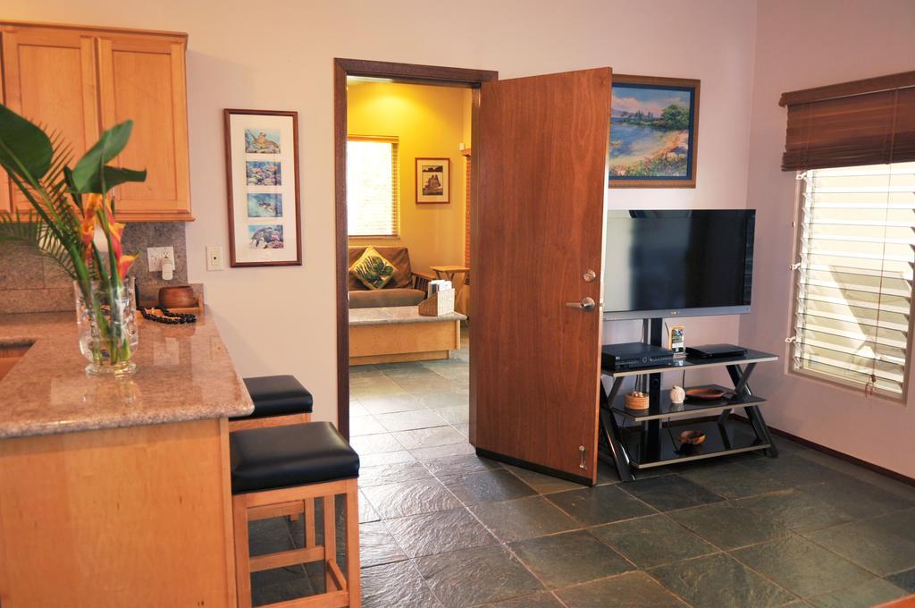 Aloha Aku & Suites Holiday home *