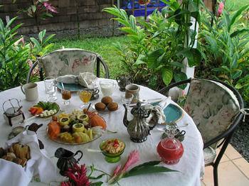 Bed & Breakfast Lava Tree Tropic